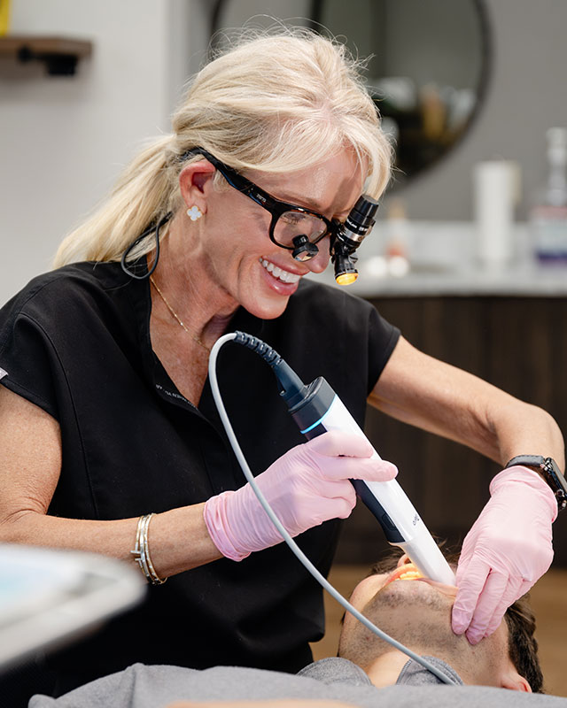 img-farroworthodontics-clearbraces-listed-01
