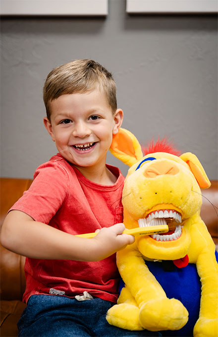 img-farroworthodontics-kidsclub-01
